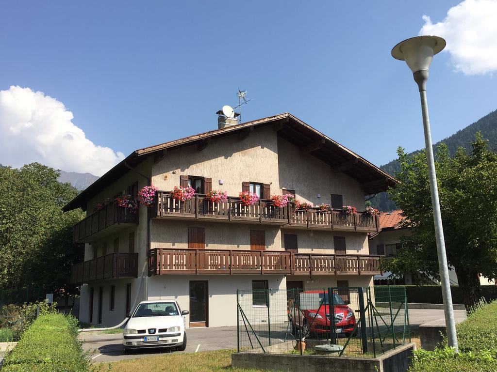 Pinzolocasa Villa Buitenkant foto