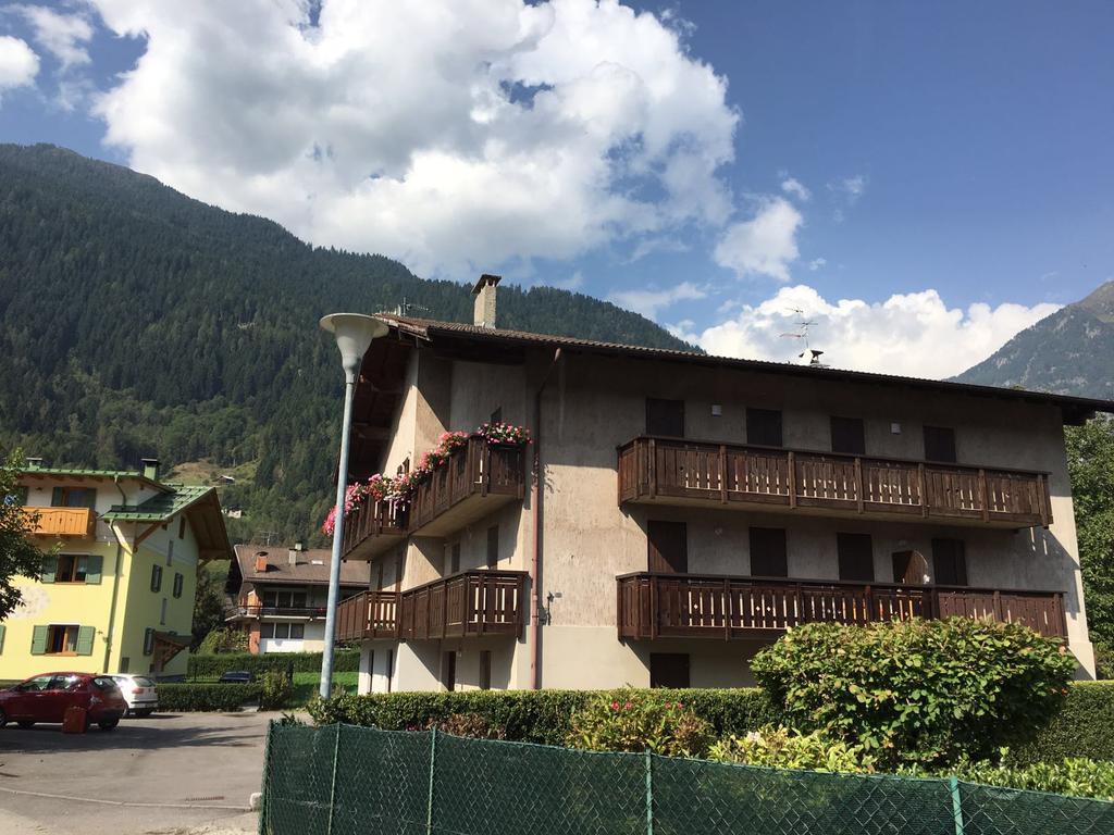 Pinzolocasa Villa Buitenkant foto
